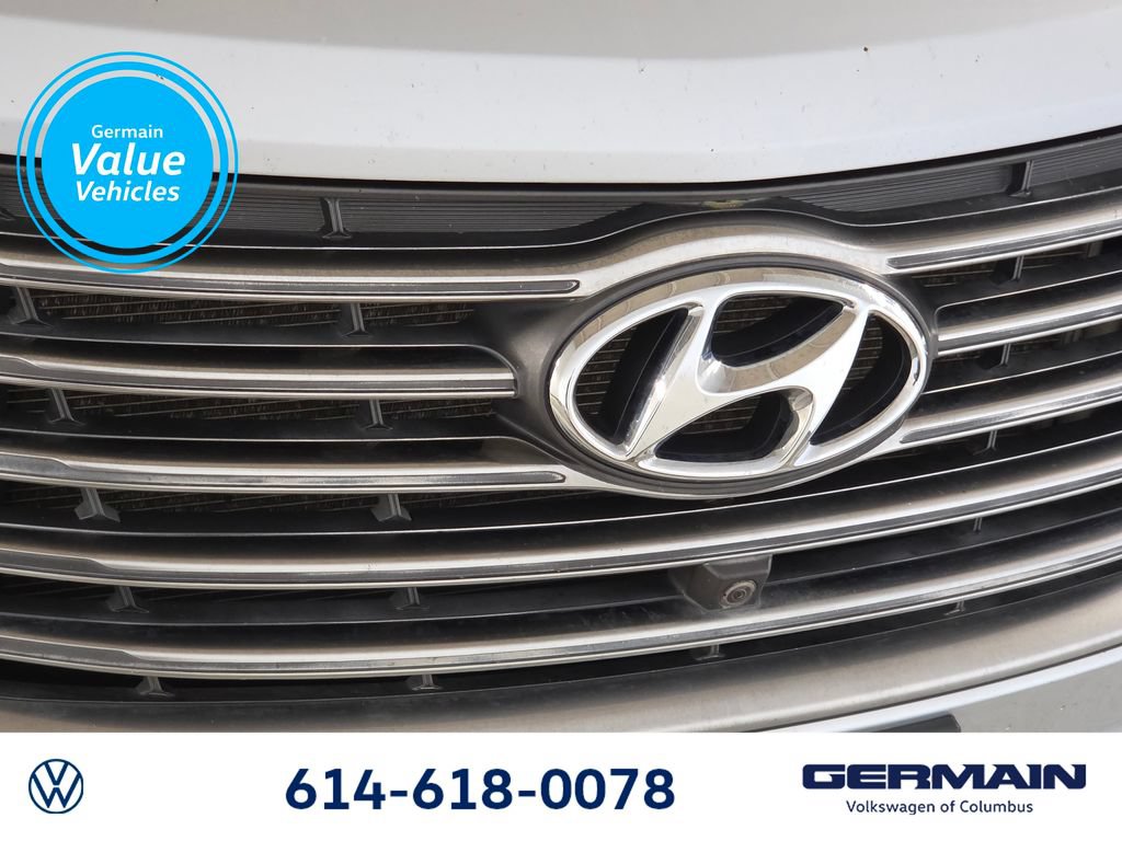 Used 2017 Hyundai Santa Fe Limited AWD/4WD image 12