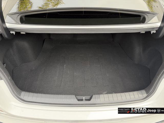 Used 2020 Kia Optima EX image 33