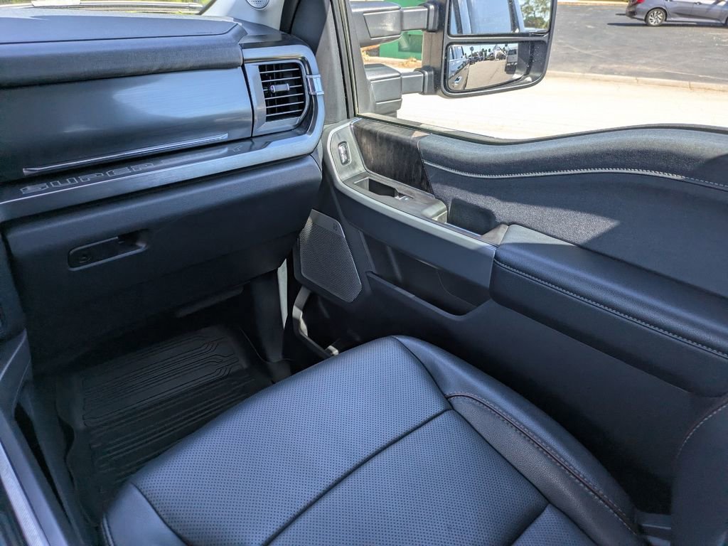 Certified 2023 Ford F250 Lariat w/ Lariat Ultimate Package image 18