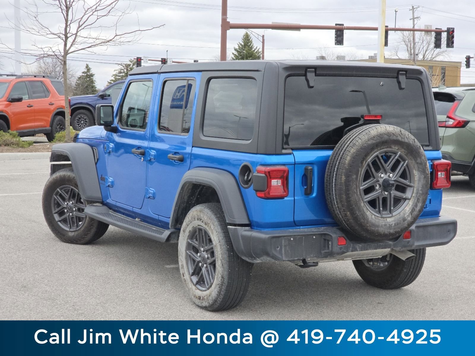 Used 2024 Jeep Wrangler Sport S image 16