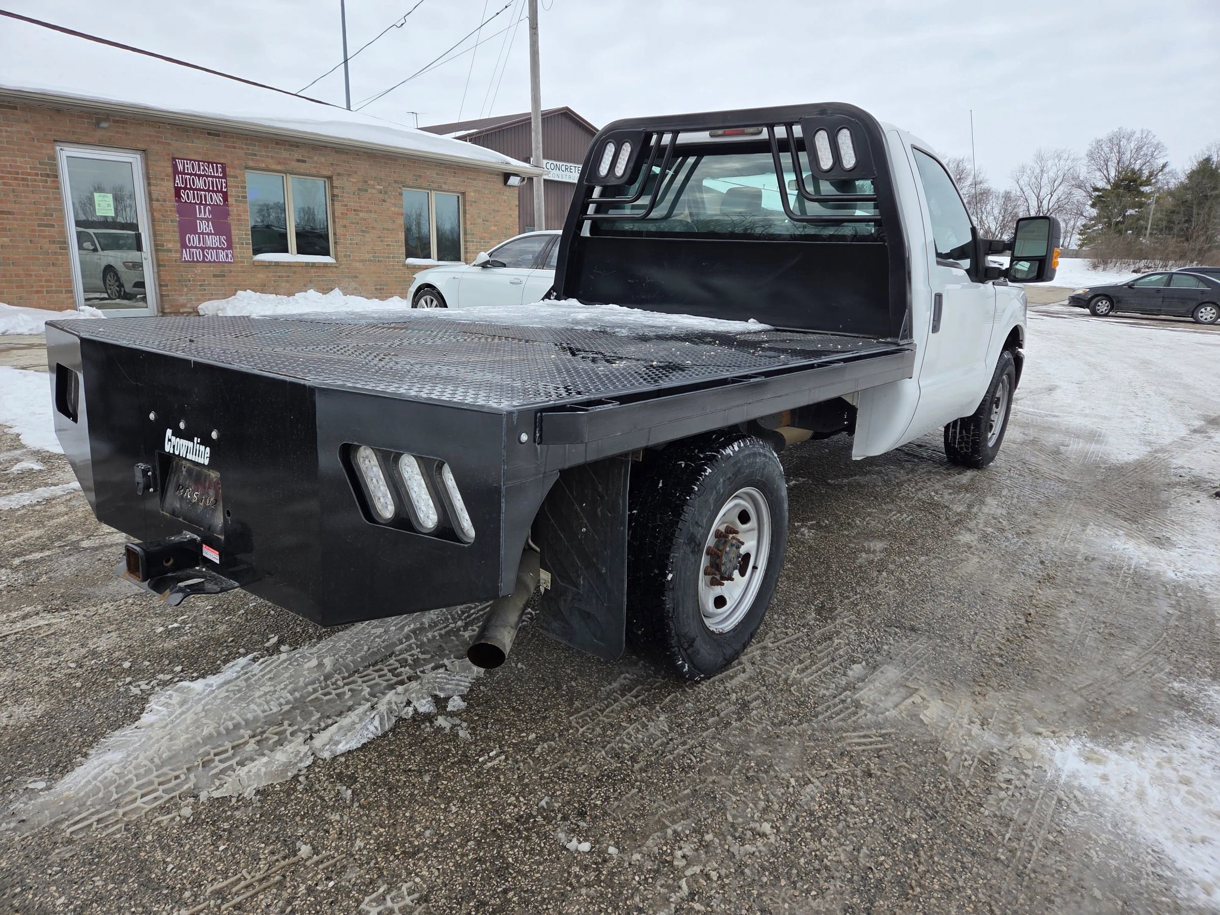 Used 2011 Ford F350 XL w/ Camper Pkg image 5