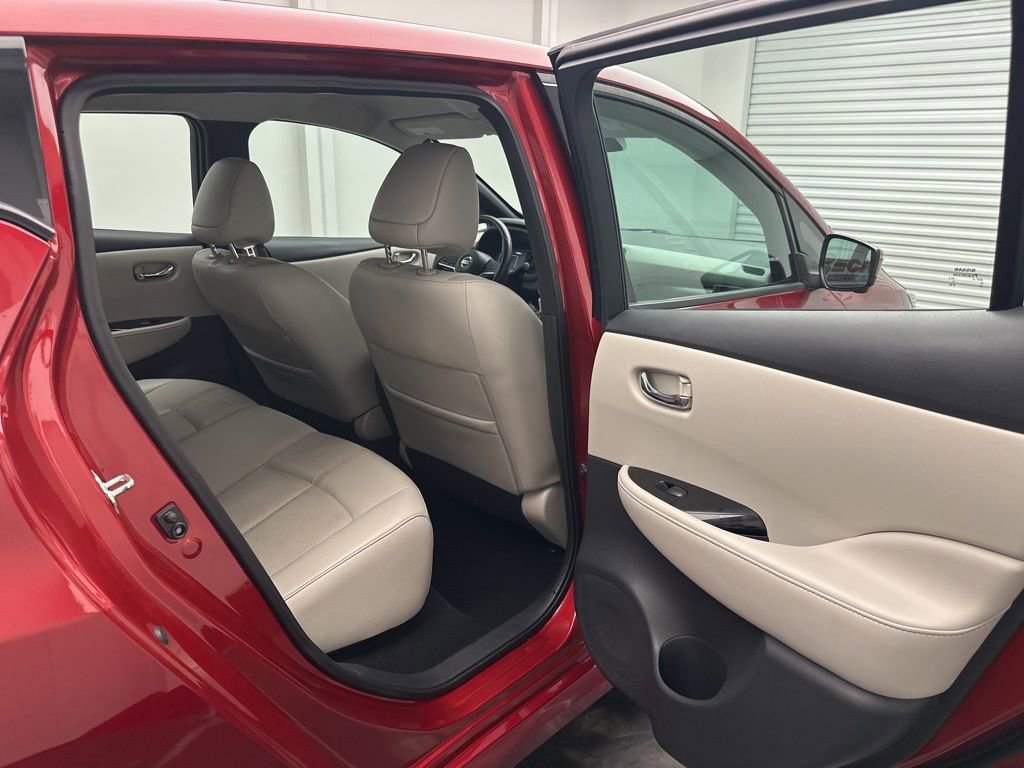 Used 2018 Nissan Leaf SL w/ SL Technology Package image 7