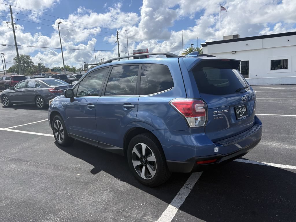 Used 2018 Subaru Forester 2.5i Limited AWD/4WD image 6