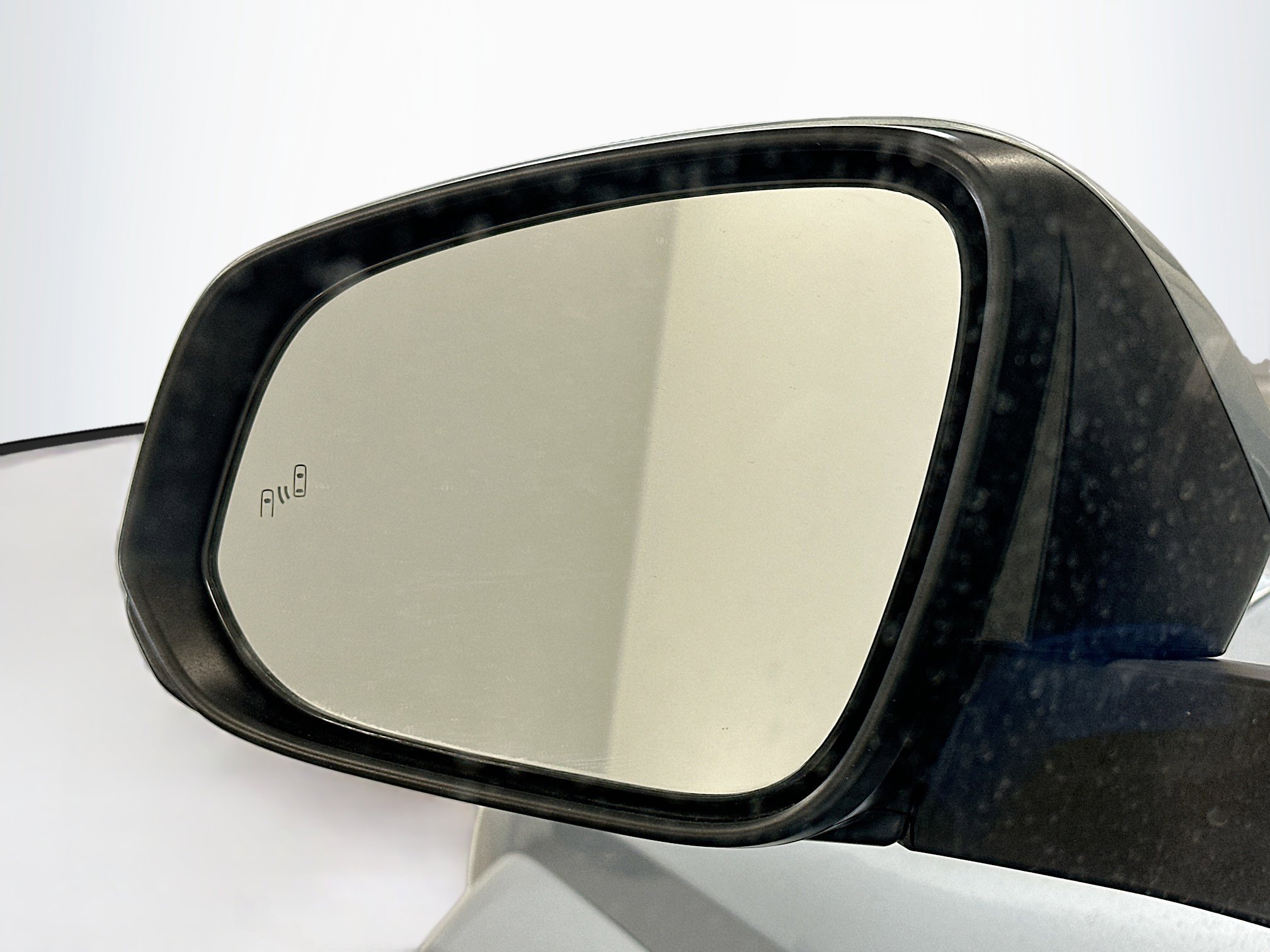 Used 2025 Toyota Tacoma TRD Sport w/ TRD Sport Upgrade Package image 16