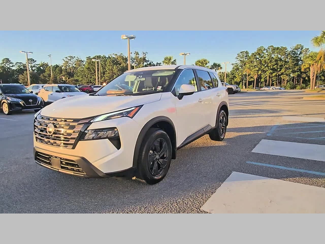 Used 2026 Nissan Rogue SV AWD/4WD image 21