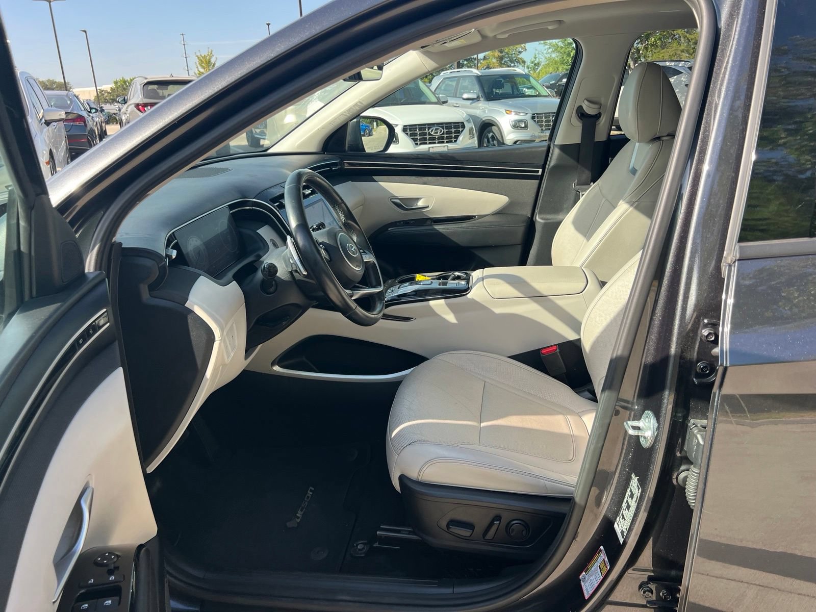 Used 2023 Hyundai Tucson Limited AWD/4WD image 24