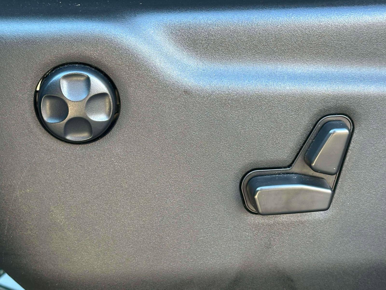 Used 2022 Dodge Durango GT image 16