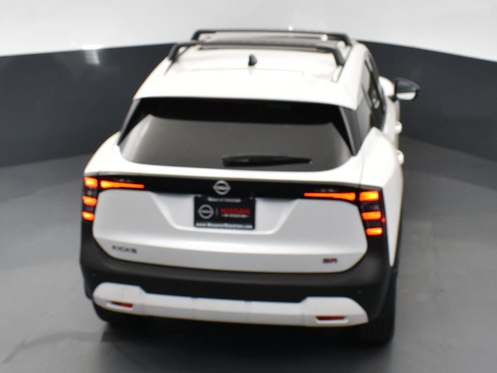 New 2026 Nissan Kicks SR w/ SR Premium Package FWD image 50