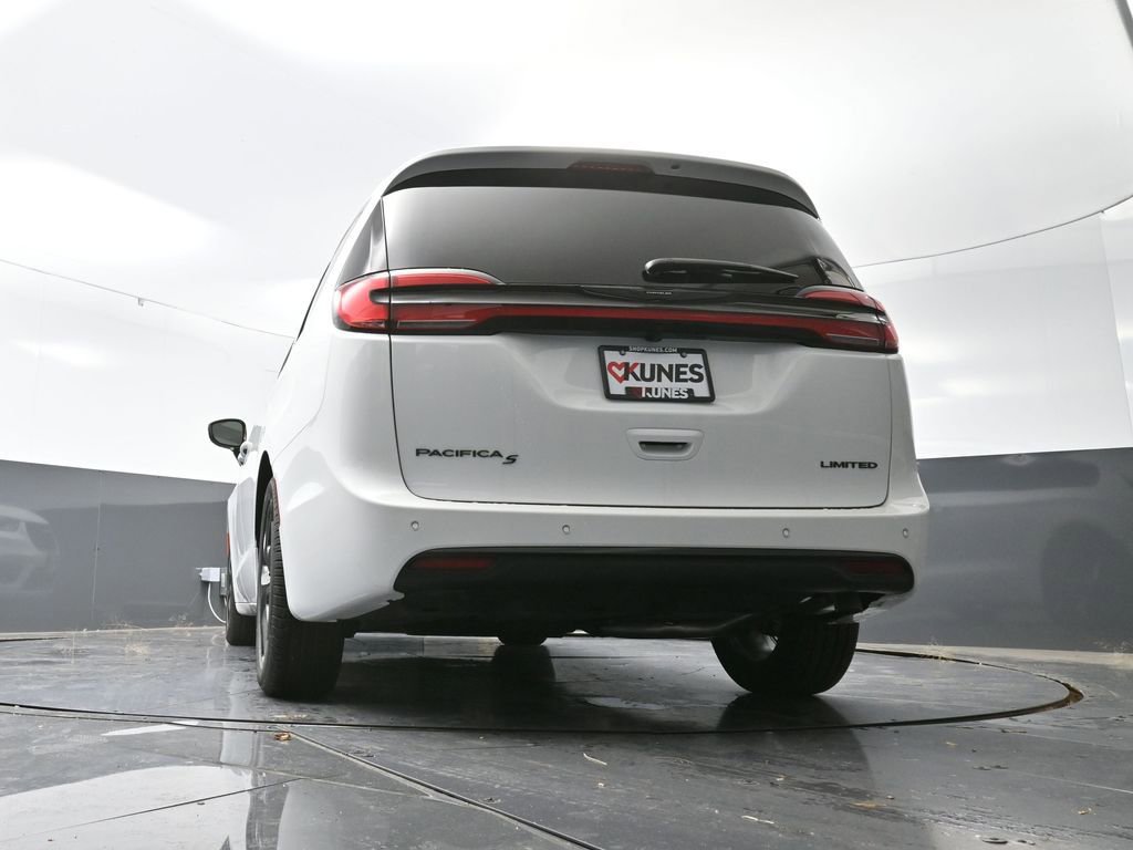 New 2026 Chrysler Pacifica Limited w/ S Appearance Package FWD image 58