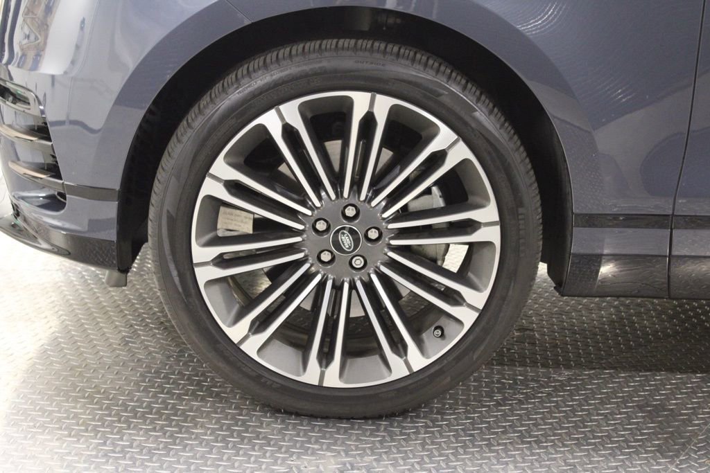 Used 2024 Land Rover Range Rover Velar Dynamic HSE image 18