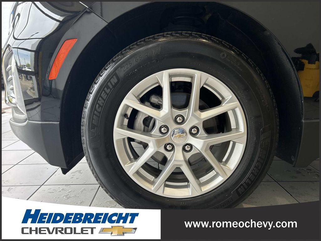 Used 2024 Chevrolet Equinox LT w/ LPO, Floor Liner Package FWD image 7