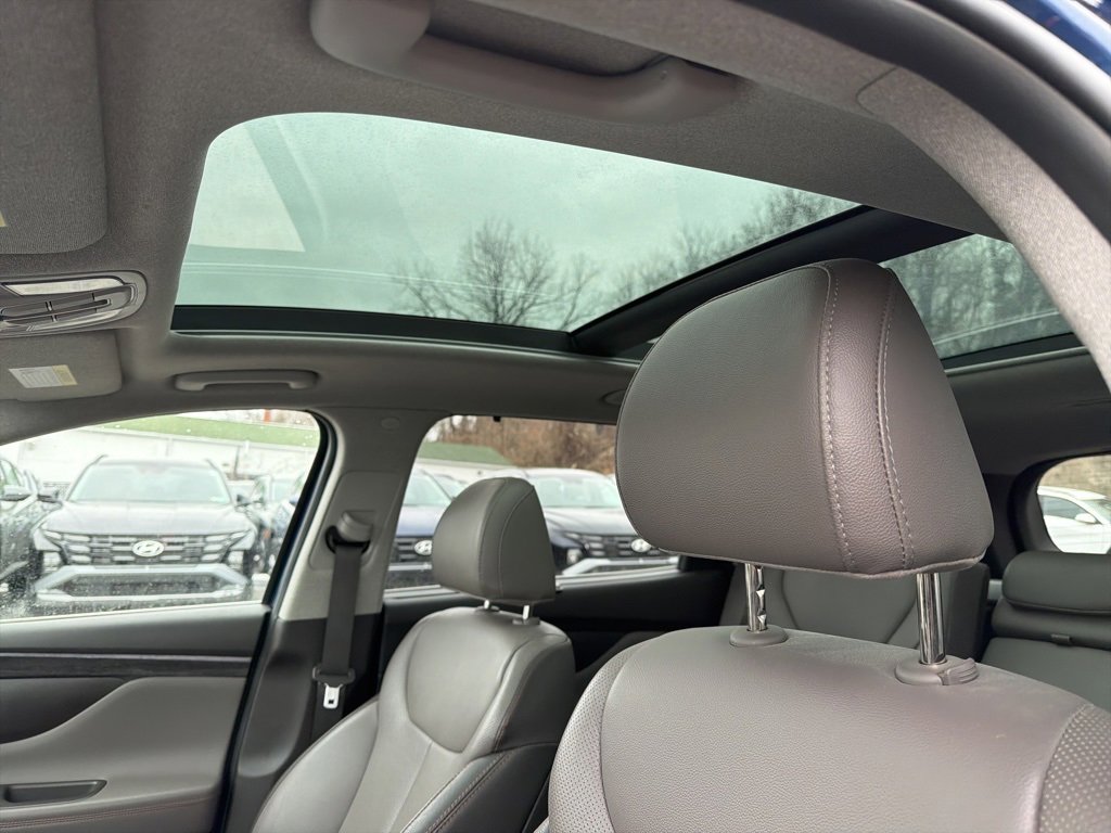 Used 2020 Hyundai Santa Fe SEL image 17