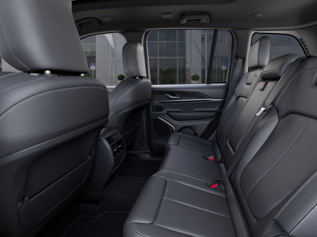 New 2026 Jeep Grand Cherokee Limited w/ Limited Altitude Package image 23