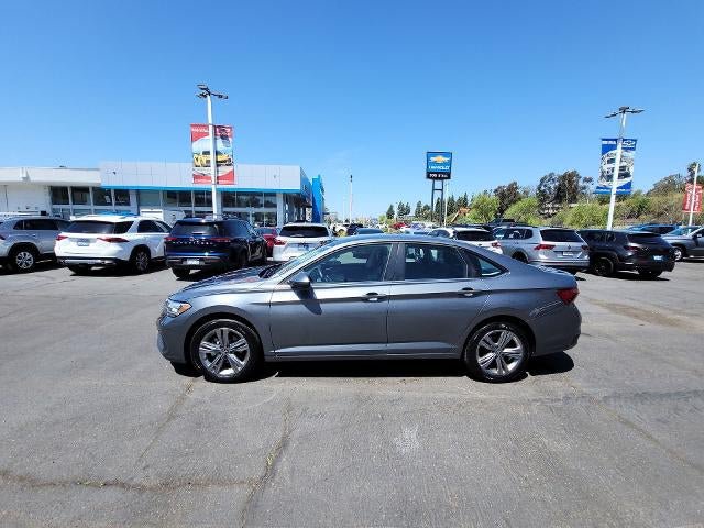 Used 2024 Volkswagen Jetta SE FWD image 5
