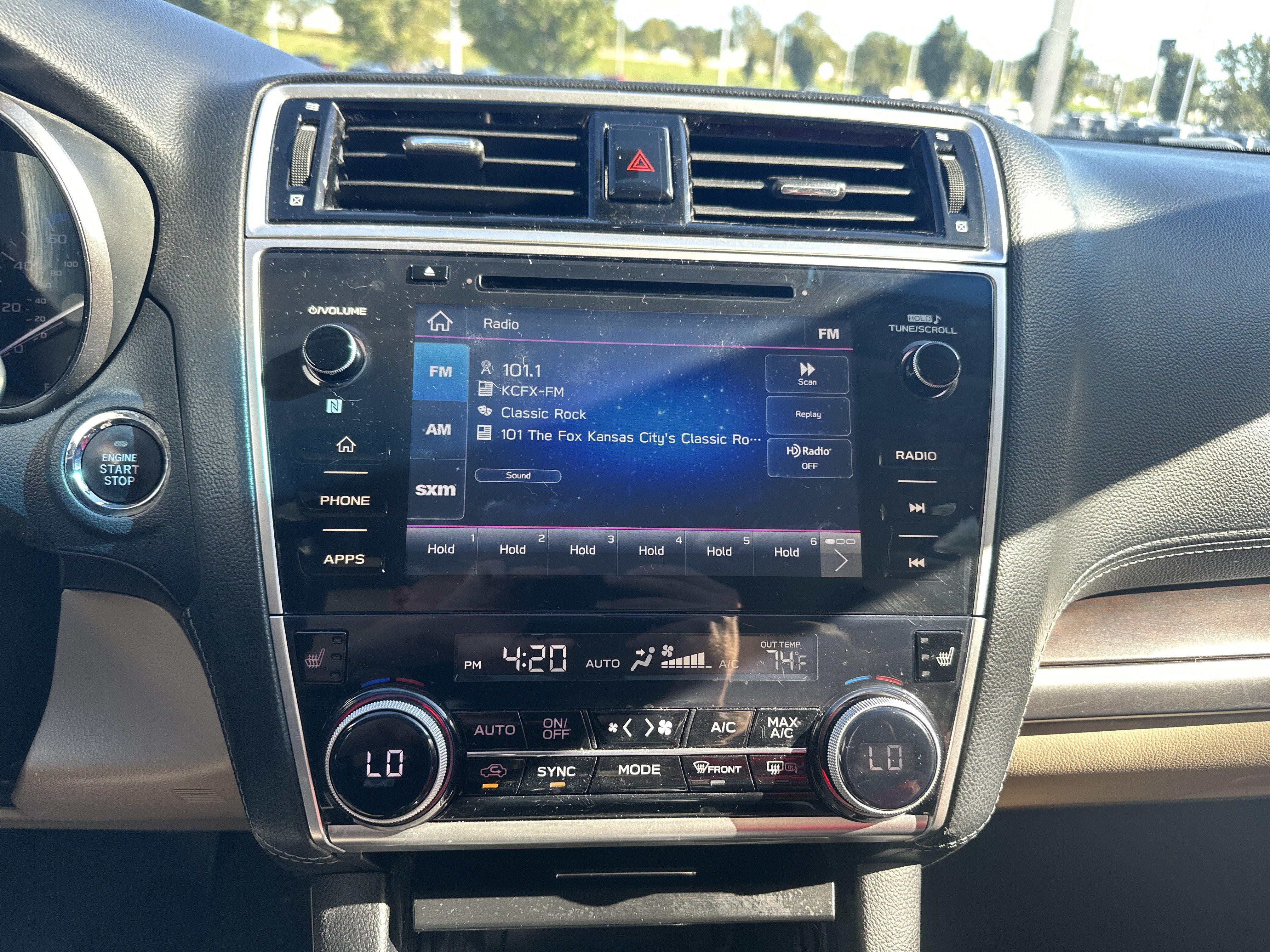 Used 2019 Subaru Outback 2.5i Limited AWD/4WD image 23