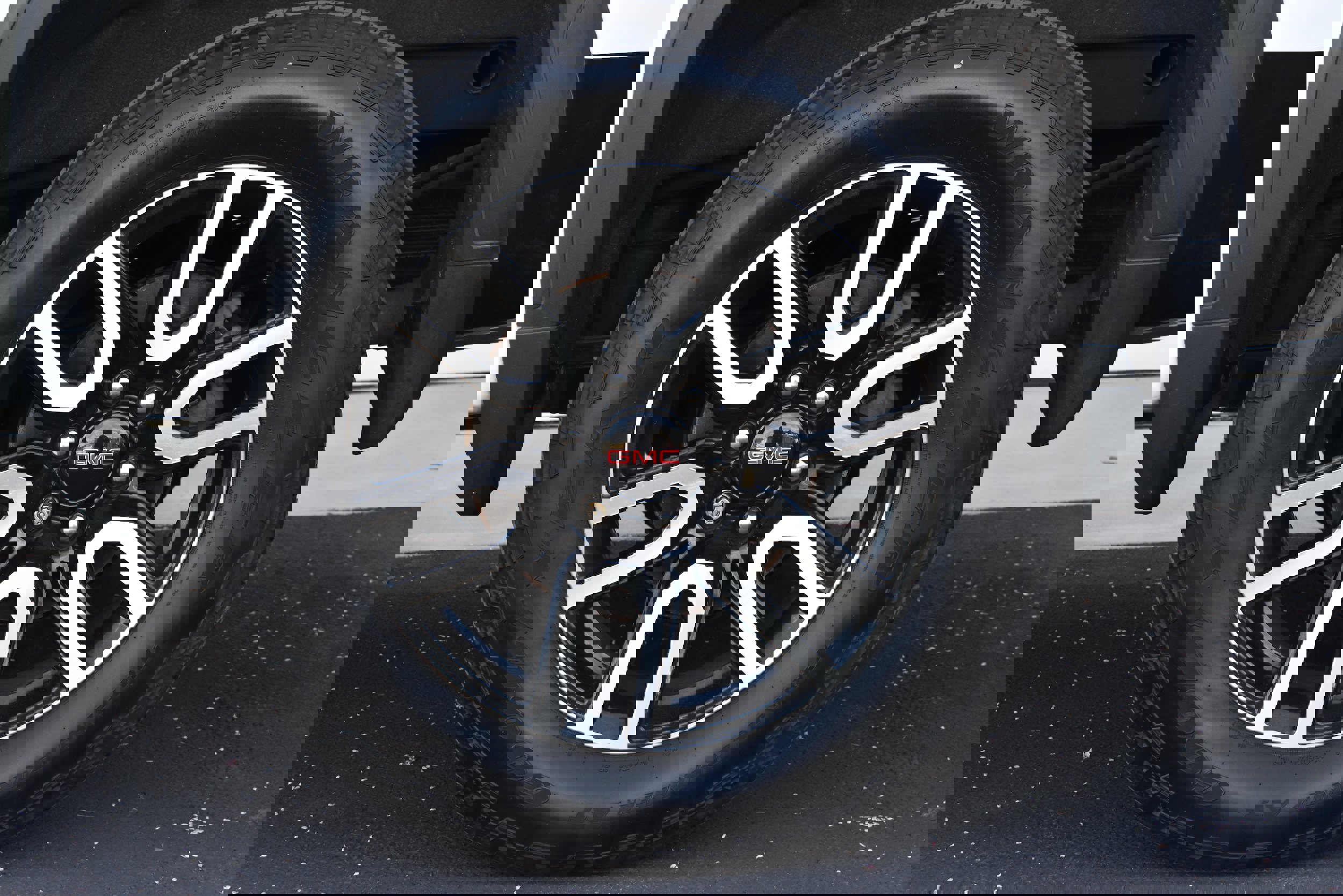 Used 2021 GMC Sierra 1500 AT4 image 23