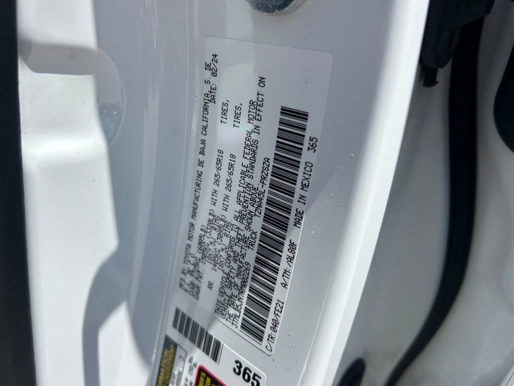 Used 2024 Toyota Tacoma TRD Sport w/ TRD Sport Upgrade Package AWD/4WD image 10
