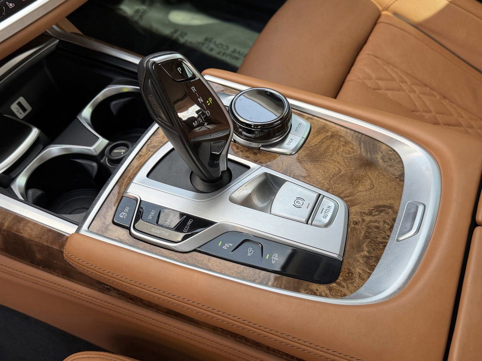 Used 2017 BMW 750i image 33