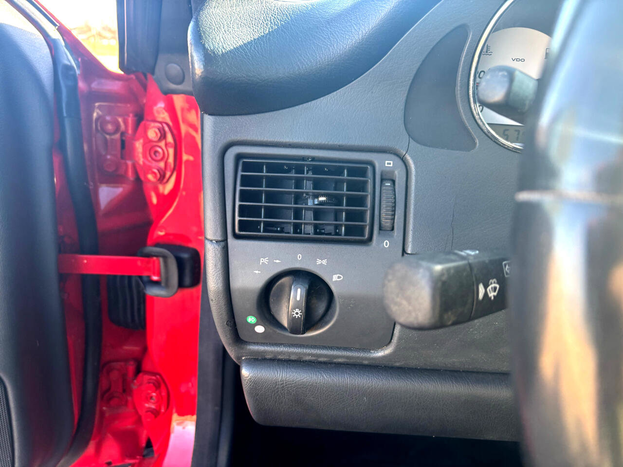 Used 2001 Mercedes-Benz SLK 230 image 13