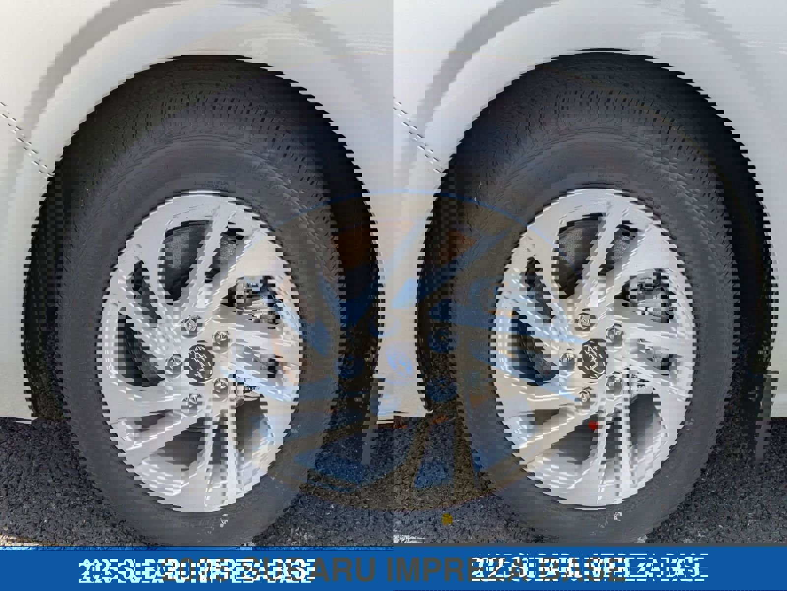 Certified 2025 Subaru Impreza 2.0i image 24