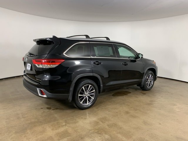 Used 2018 Toyota Highlander XLE image 33
