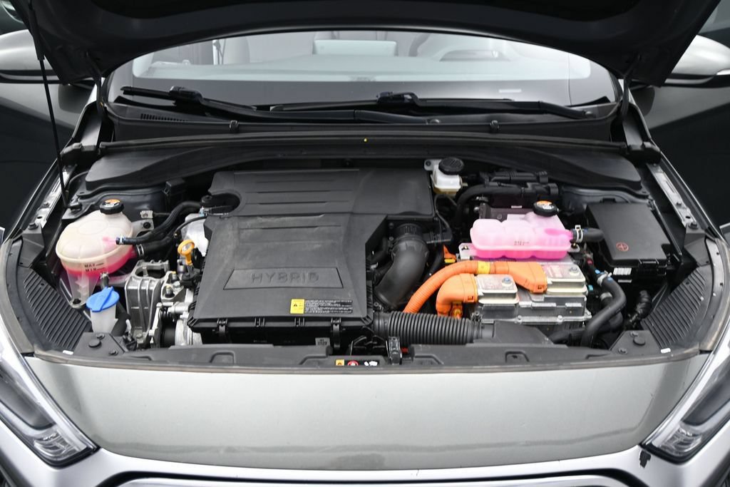 Used 2022 Hyundai Ioniq SE FWD image 24