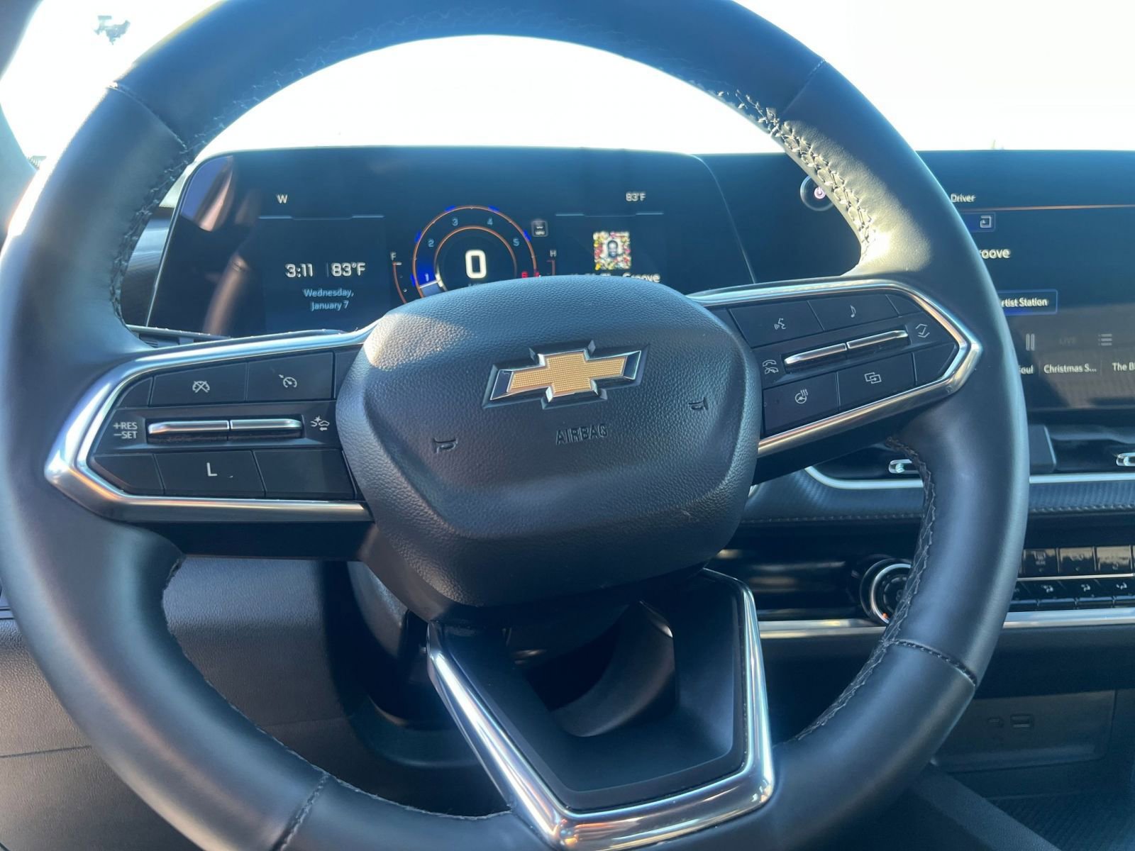 Used 2025 Chevrolet Equinox LT image 28