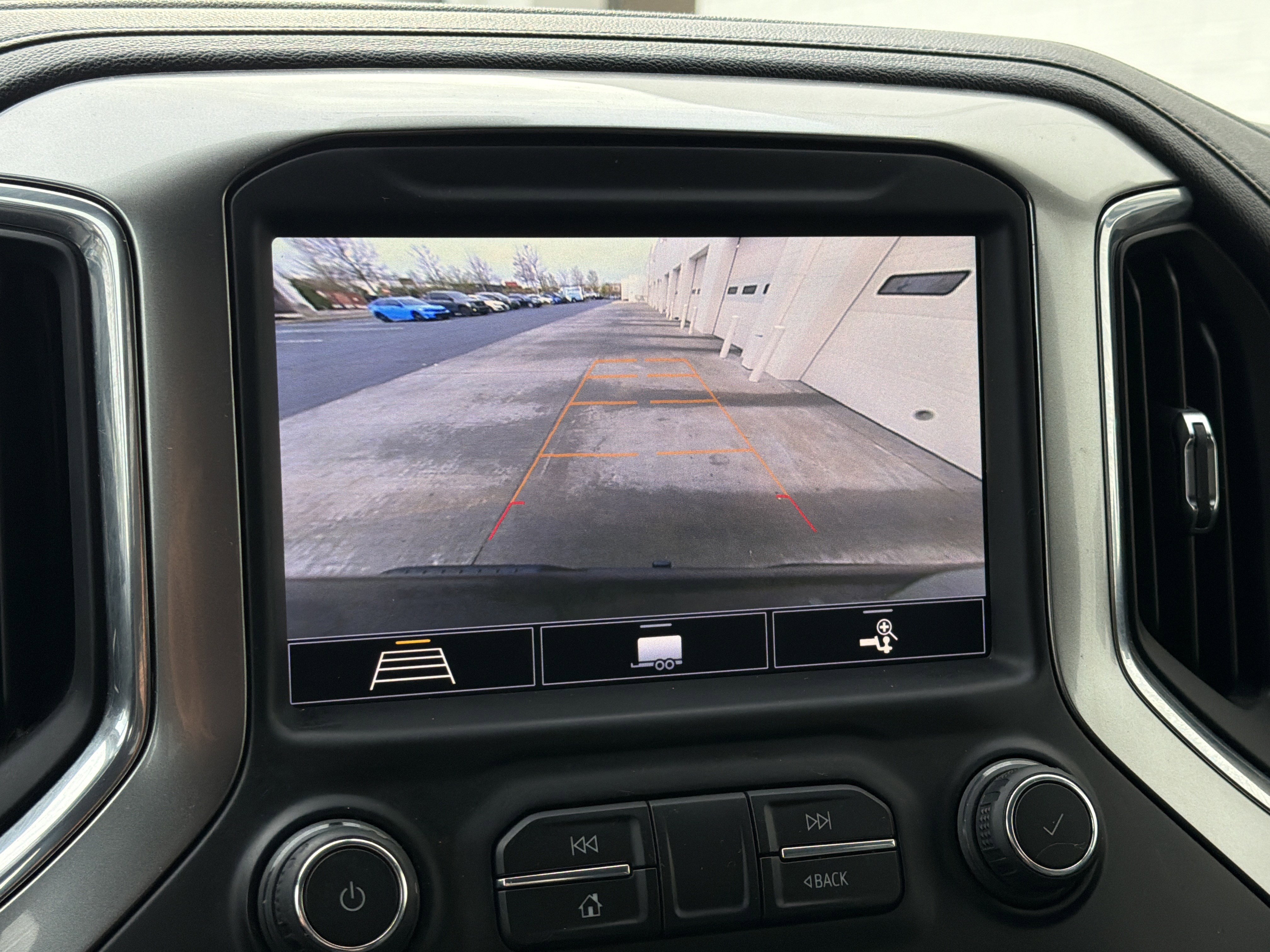 Used 2020 Chevrolet Silverado 1500 RST image 16