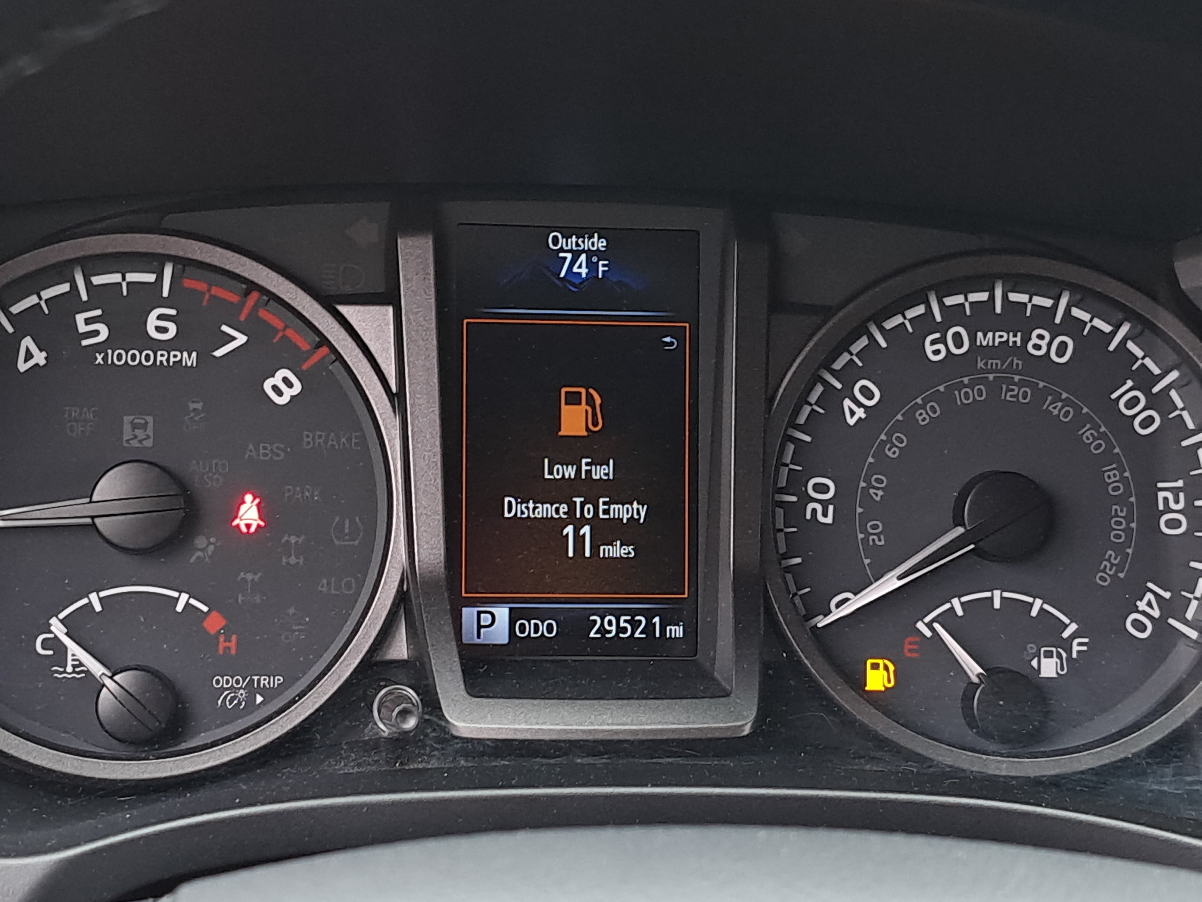Used 2023 Toyota Tacoma TRD Off-Road w/ Technology Package AWD/4WD image 15