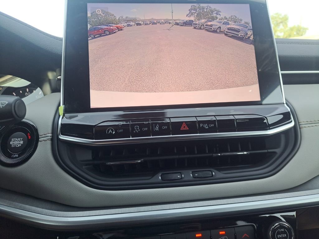 New 2026 Jeep Compass Limited image 11