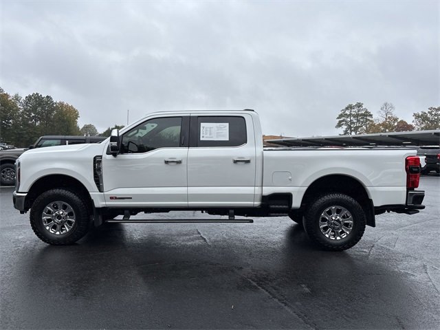 Used 2024 Ford F250 XLT w/ Black Appearance Package image 5