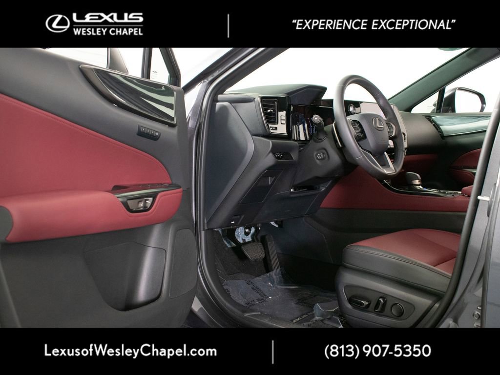 Used 2025 Lexus NX 250 FWD w/ Towing Package (2000 Lbs) image 20