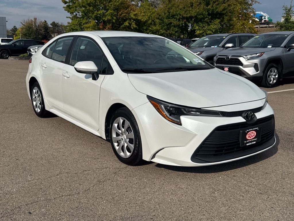 Used 2024 Toyota Corolla LE FWD image 9