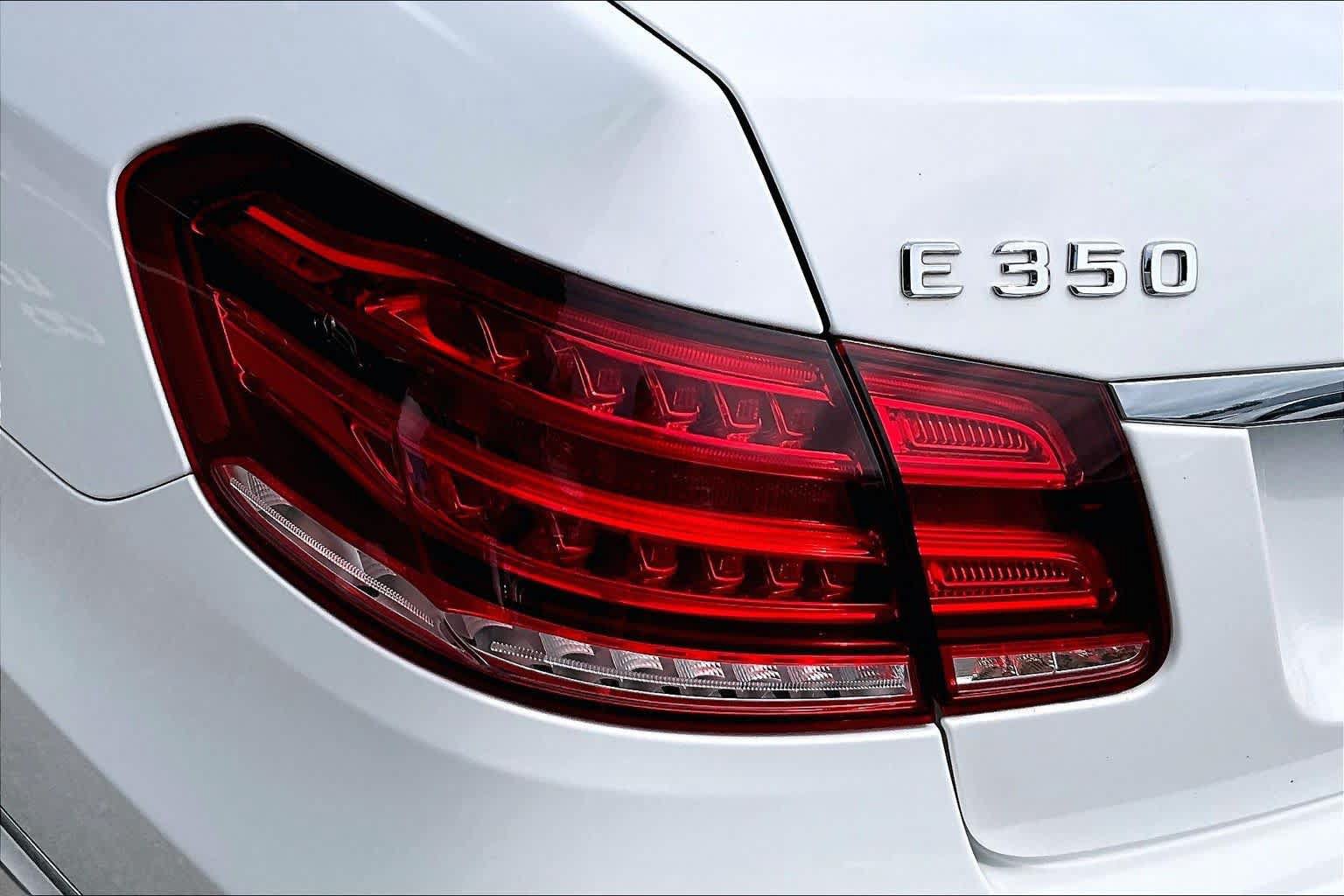 Used 2014 Mercedes-Benz E 350 4MATIC Sedan image 28