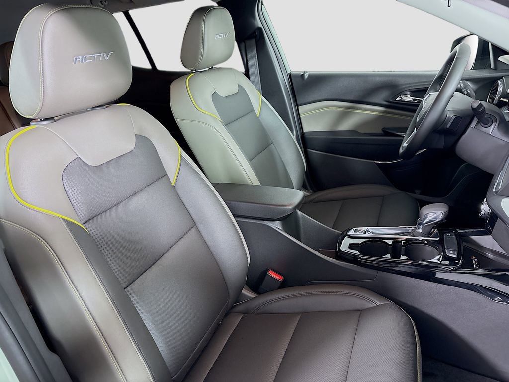 New 2026 Chevrolet Trax ACTIV w/ Sunroof Package image 28