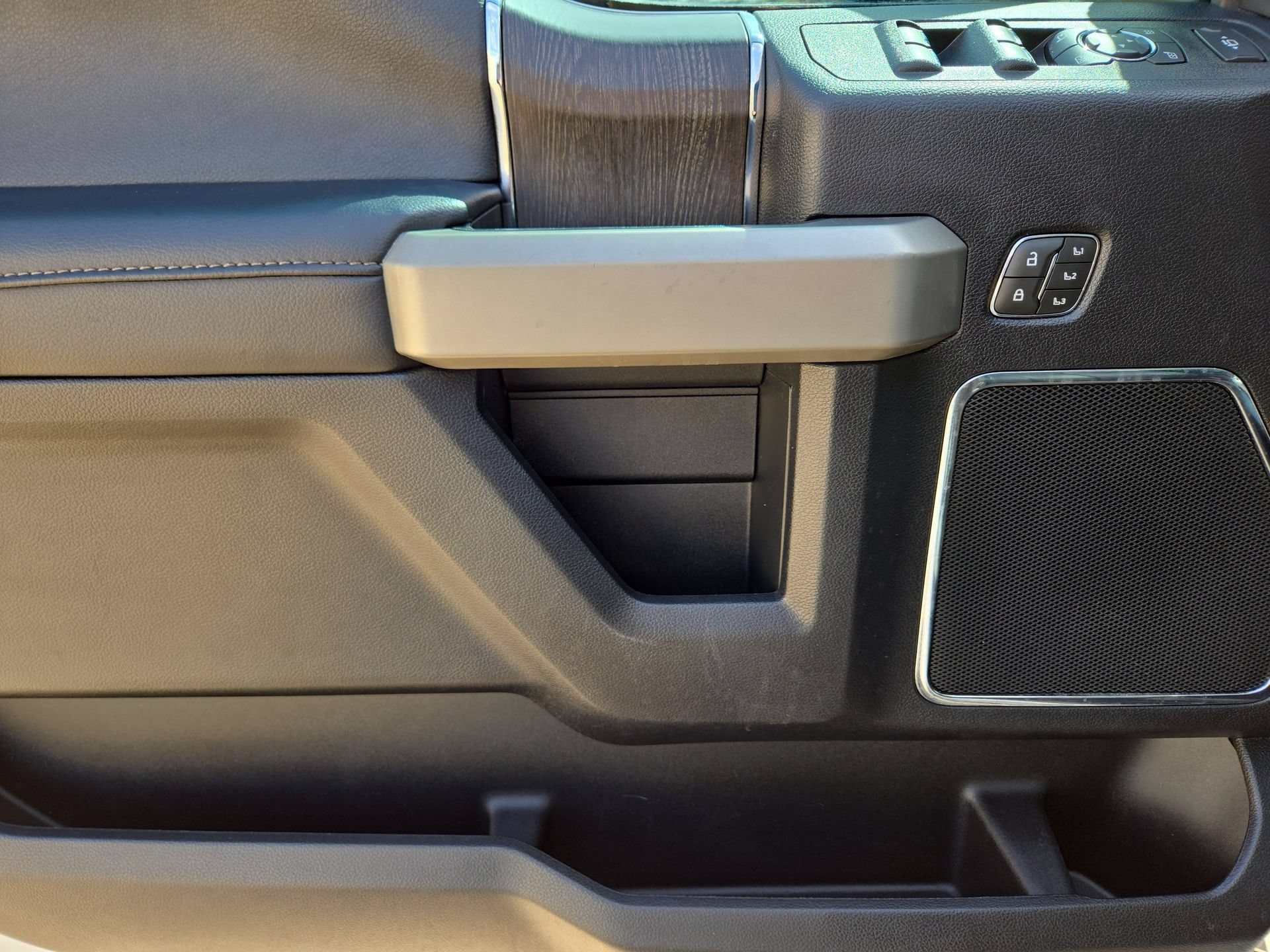 Used 2021 Ford F250 Lariat AWD/4WD image 15