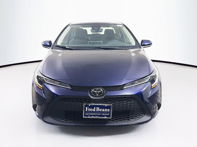 Used 2021 Toyota Corolla LE FWD image 2
