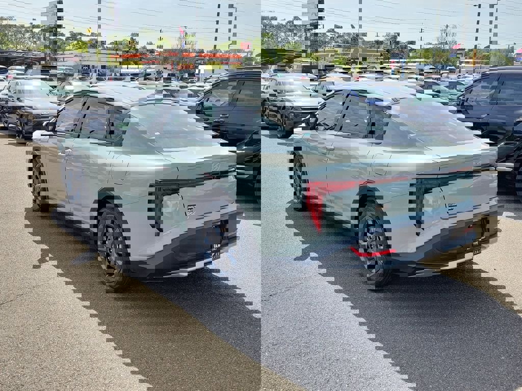 New 2026 Kia K4 LXS image 4