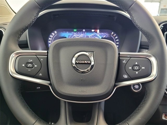 Certified 2026 Volvo XC40 B5 Core w/ Climate Package image 24
