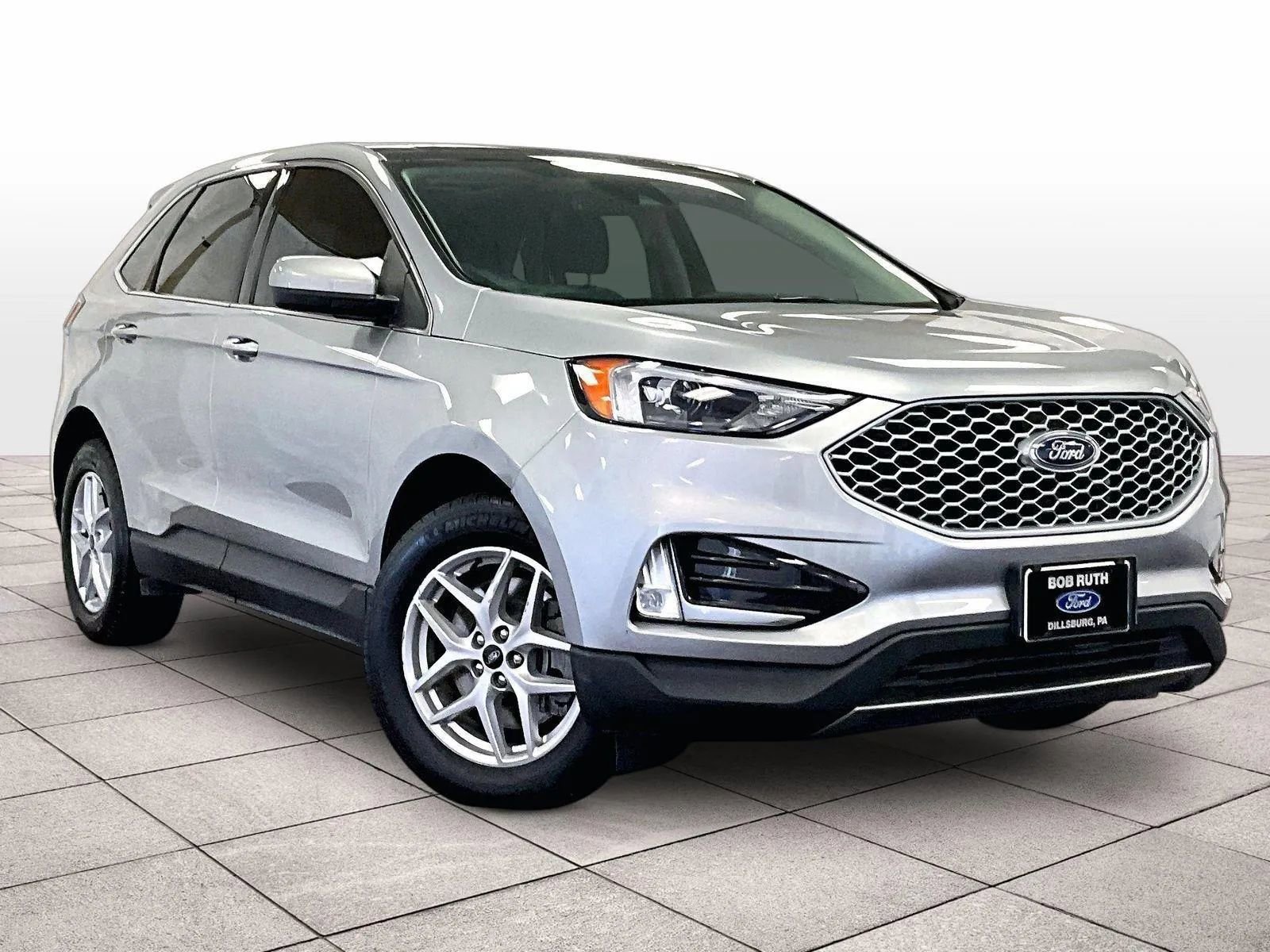 Certified 2023 Ford Edge SEL w/ Convenience Package image 2