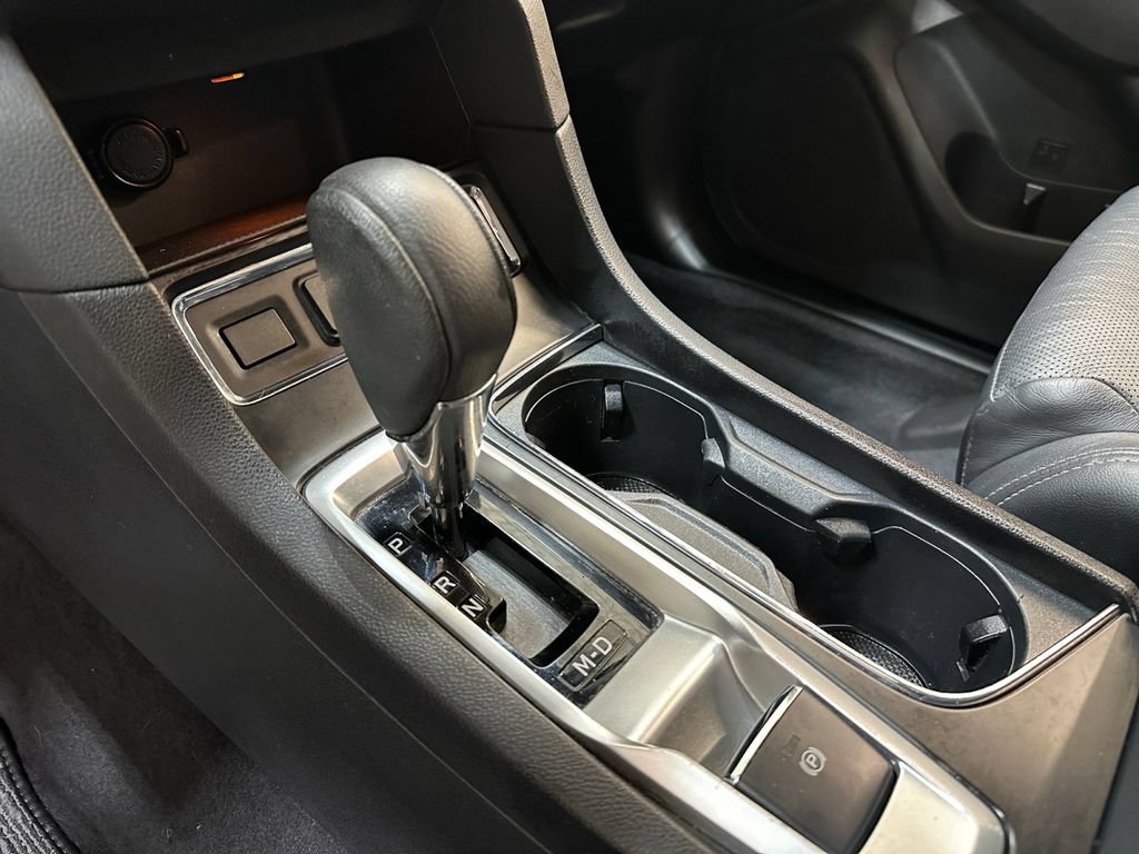 Used 2023 Subaru Ascent Limited AWD/4WD image 13