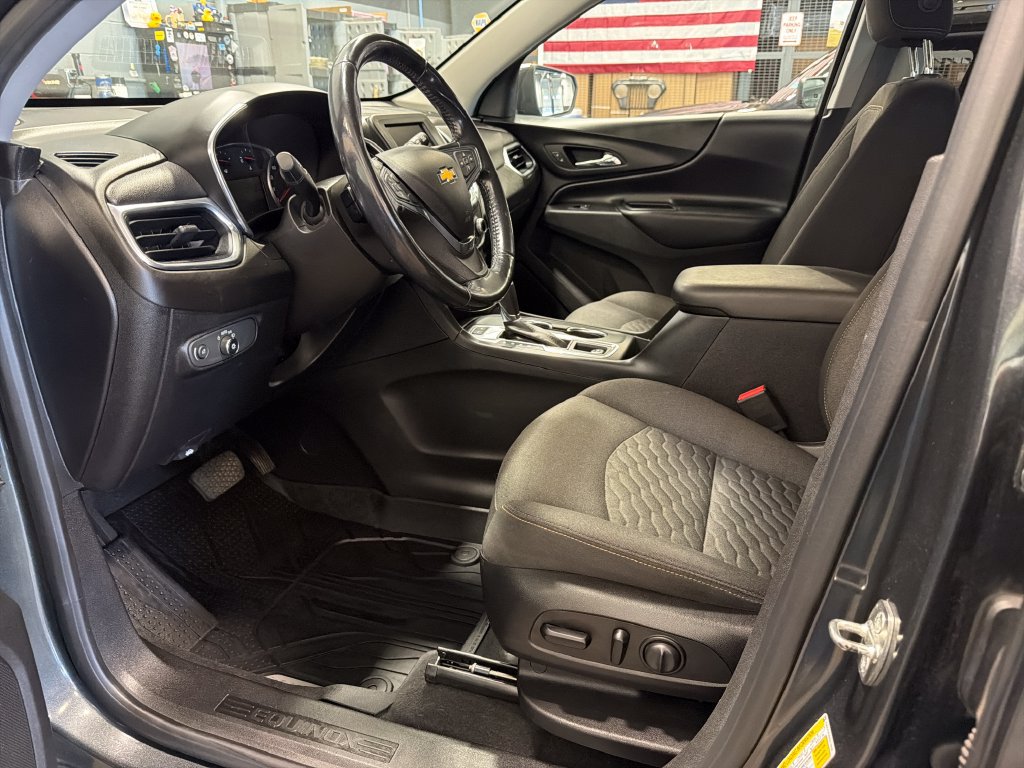 Used 2019 Chevrolet Equinox LT AWD/4WD image 3