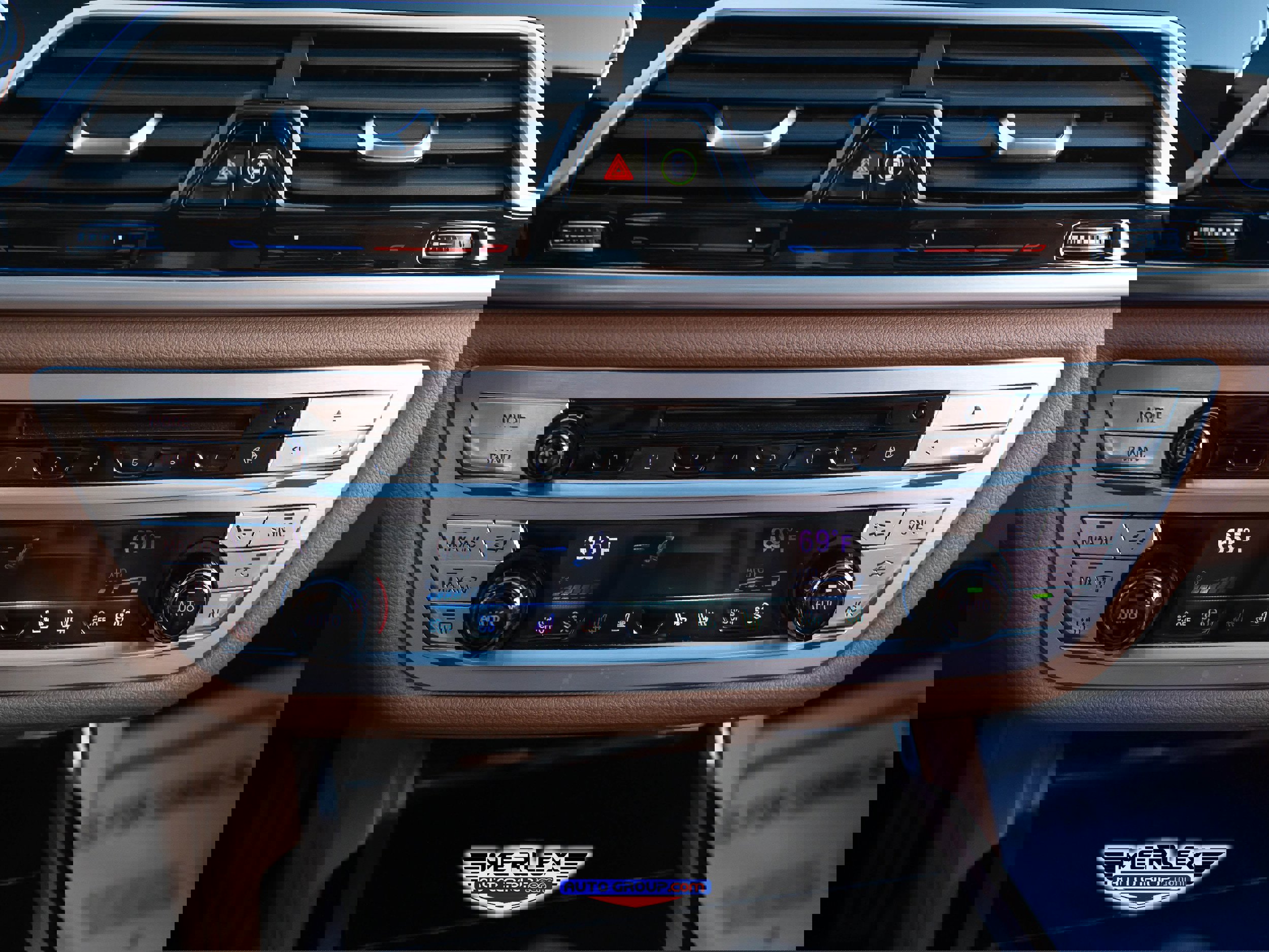 Used 2018 BMW 750i w/ Executive Package image 33