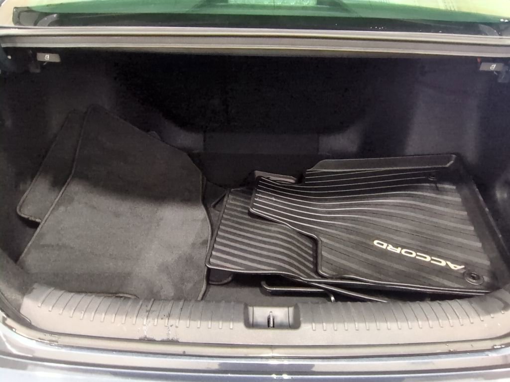 Used 2023 Honda Accord Touring image 13