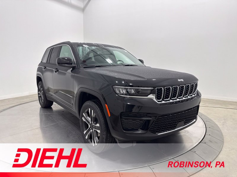 New 2027 Jeep Grand Cherokee Laredo X AWD/4WD image 1