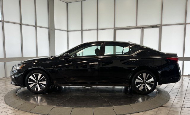 Used 2022 Nissan Altima 2.5 SV w/ SV Premium Package FWD image 4