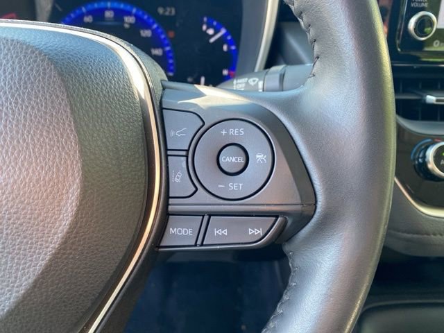 Used 2022 Toyota Corolla XLE image 18