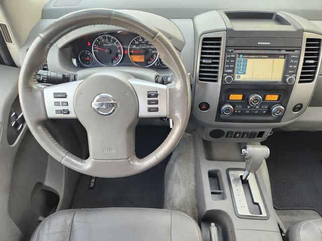 Used 2015 Nissan Frontier SL RWD image 27