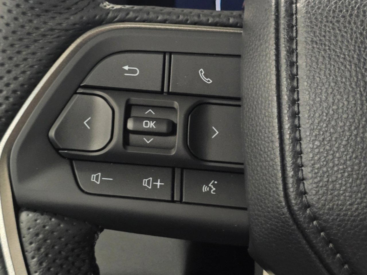 New 2026 Toyota Tundra Limited image 32