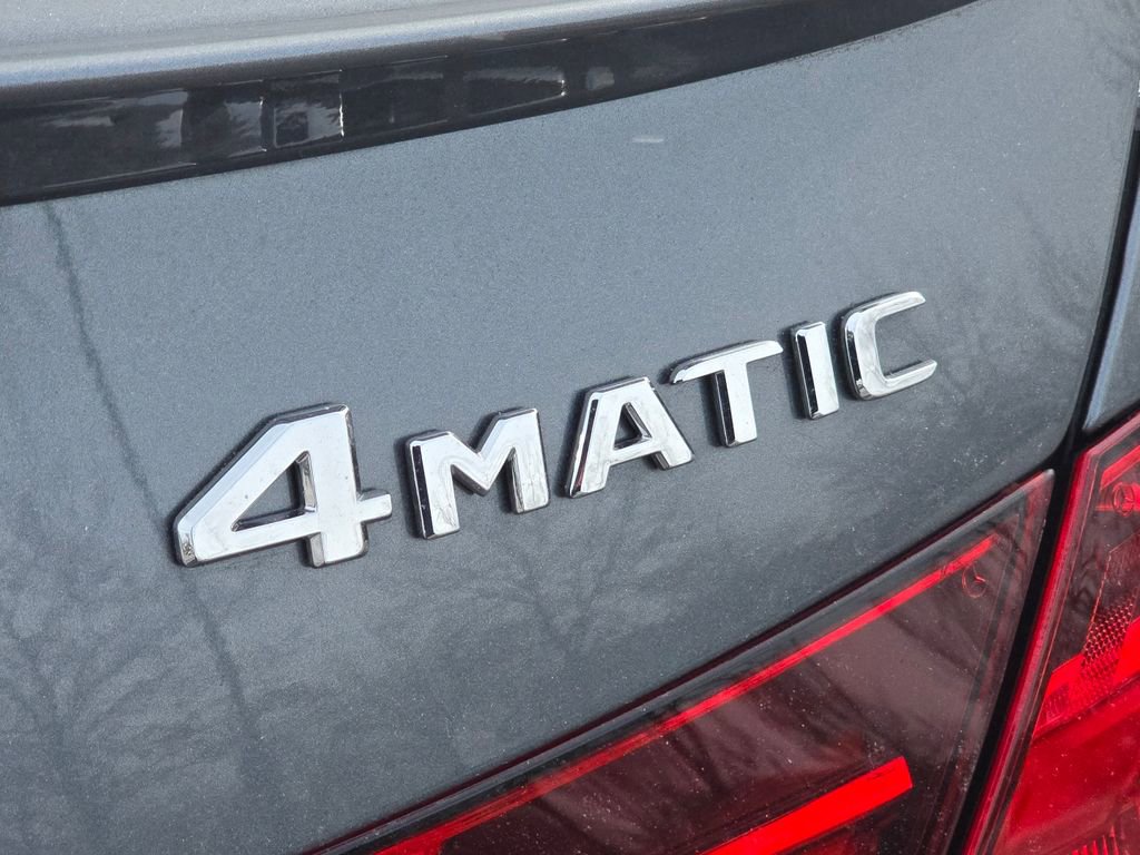 Used 2025 Mercedes-Benz C 300 4MATIC Sedan image 5